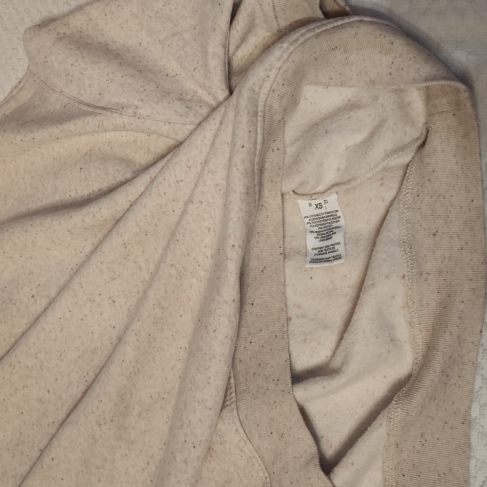 Sweater - Picture 5 of 5